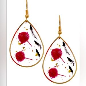 Dry Flower & Resin Teardrop Dangle Earring Set
NEW
